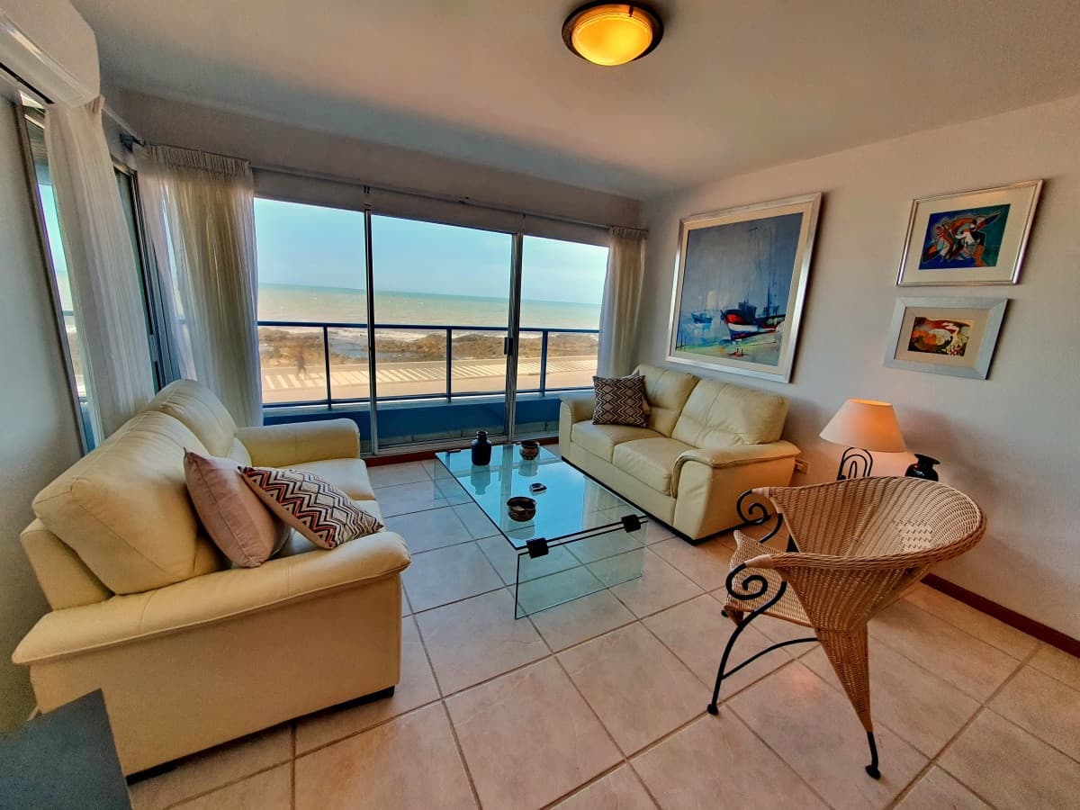 Alquiler apartamento 3 dormitorios. Península, Punta del Este