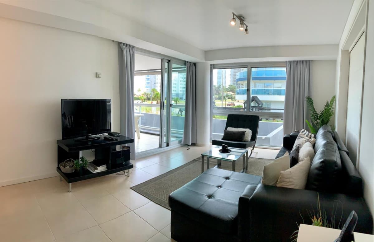 Alquiler apartamento 3 dormitorios - Playa mansa, Punta del Este