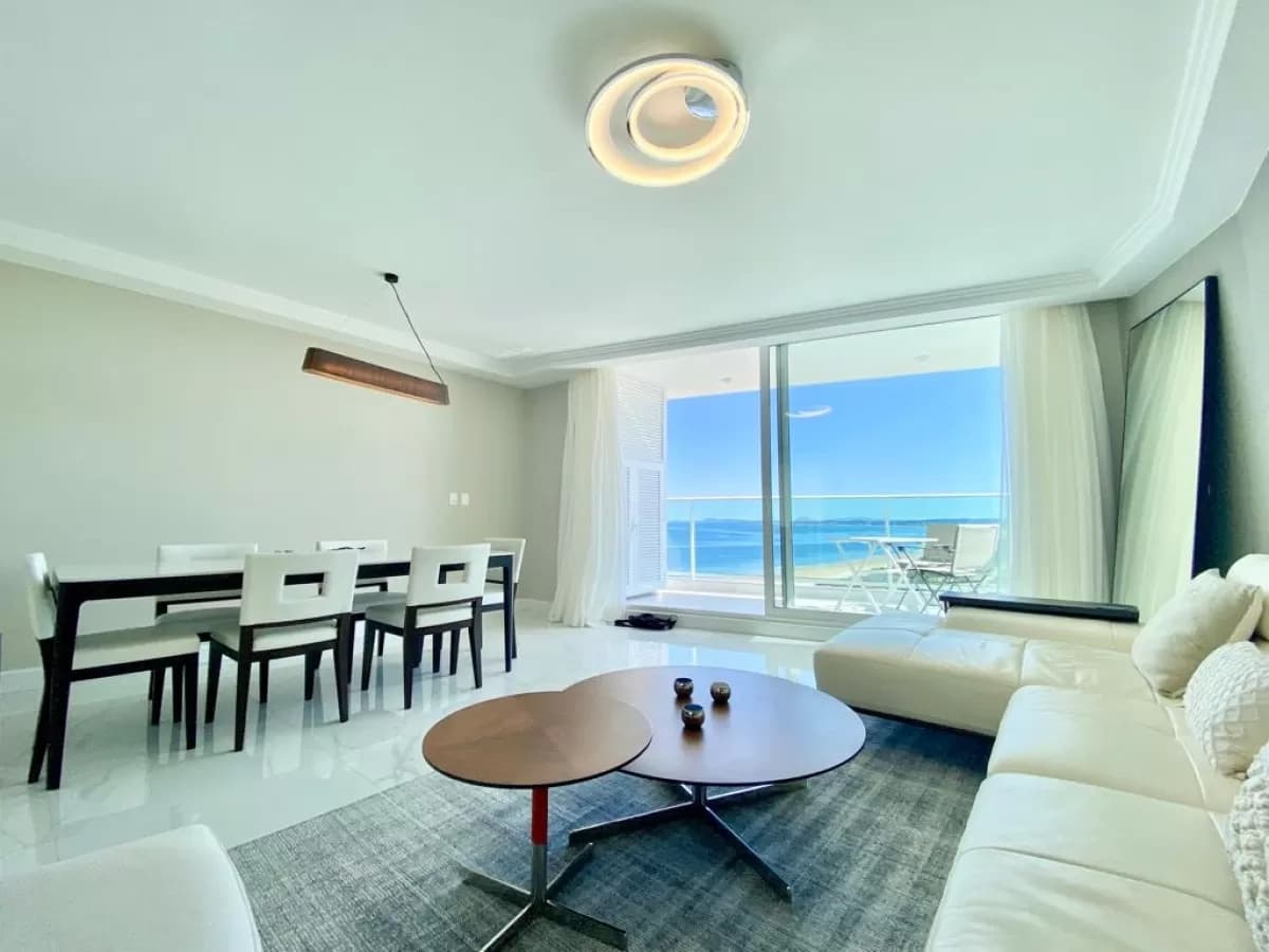 Alquiler temporal apartamento 2 dormitorios. Playa mansa Punta del Este