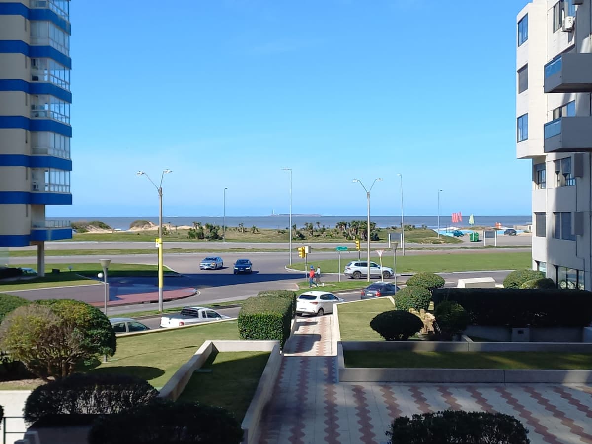 Venta apartamento 3 dormitorios Punta del Este