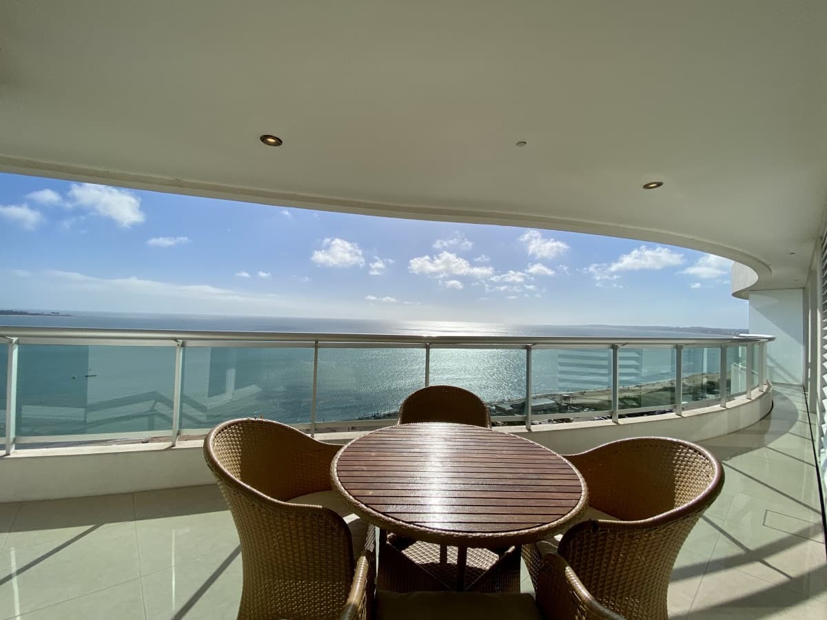 Alquiler temporal o anual apartamento 3 dormitorios playa mansa Punta del Este