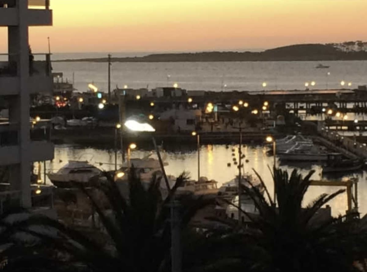Venta apartamento Punta del Este peninsula, con vista al mar