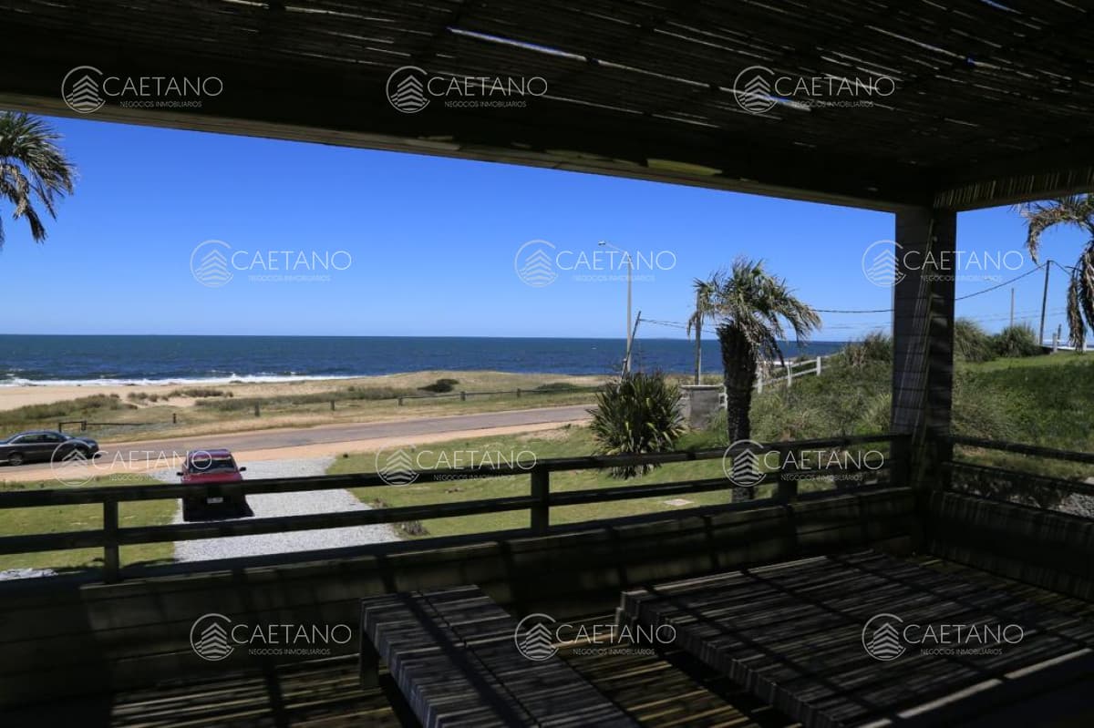 Casa en alquiler en Manantiales — foto 2