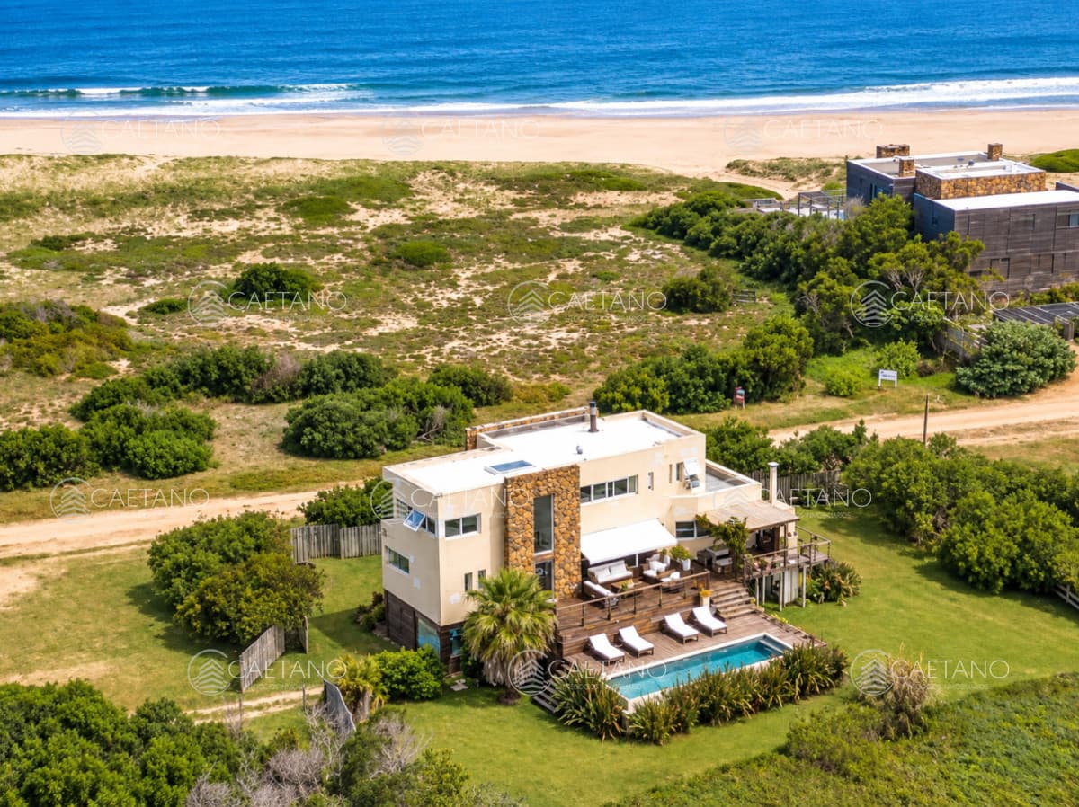 Espectacular Casa en Jose Ignacio
