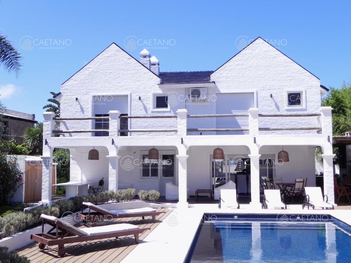 Venta casa 6 dormitorios. La barra, Punta del Este. — foto 2