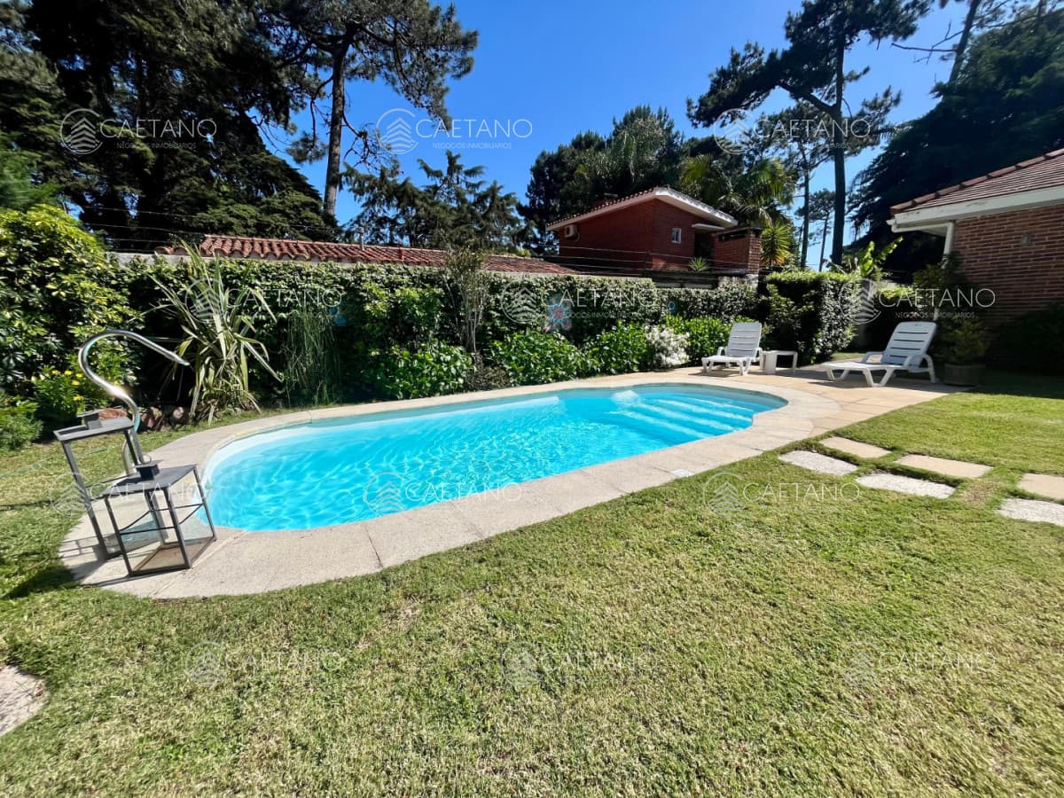 ALQUILER TEMPORAL CASA 3 DORMITORIOS PUNTA DEL ESTE LA MANSA