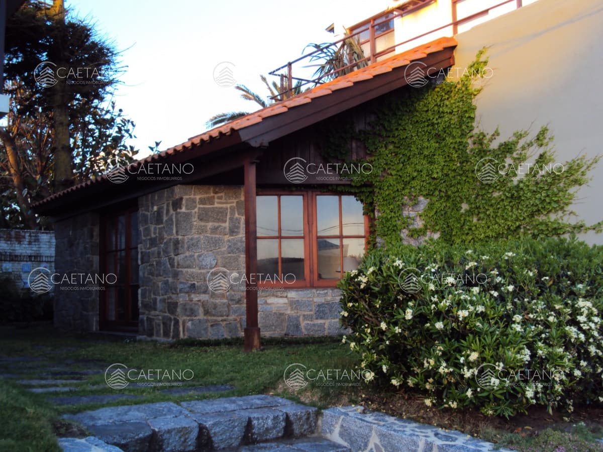Casa en península con vista al mar — foto 3