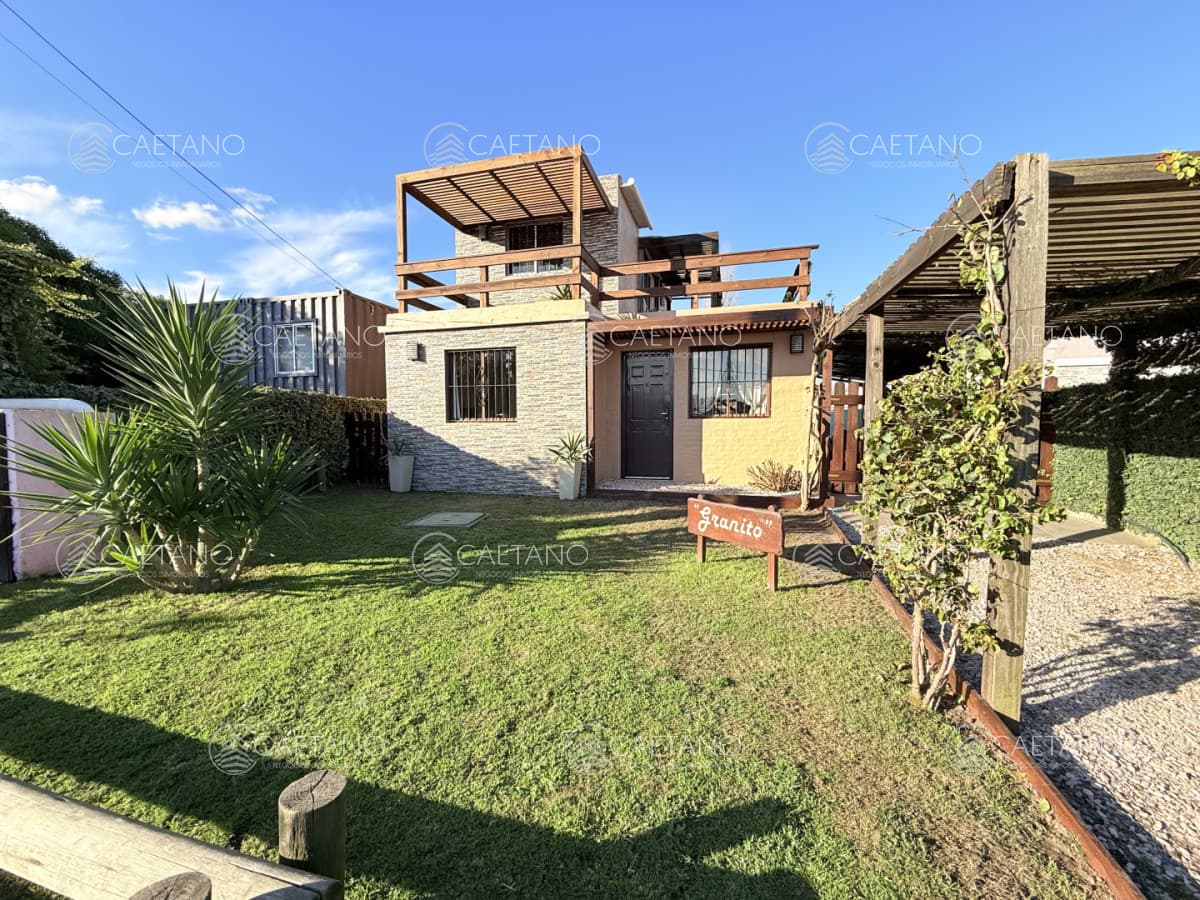 Casa en alquiler en Manantiales