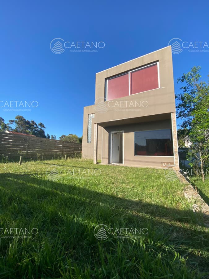 Casa estilo minimalista, a pocas cuadras del mar! — foto 2