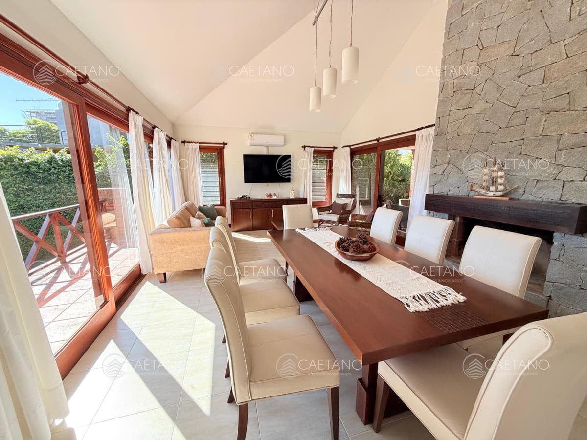 Alquiler temporario Casa de 3 dormitorios - Cantegril — foto 3