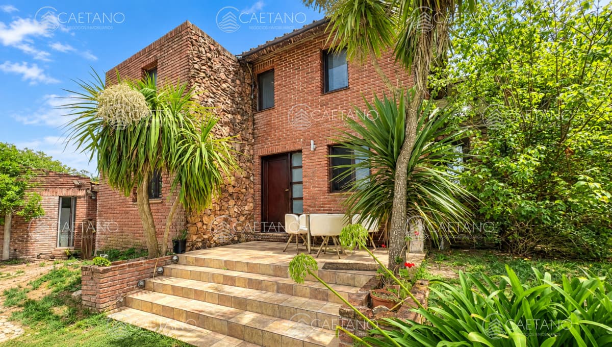 VENTA CASA PIRIAPOLIS 4 DORMITORIOS
