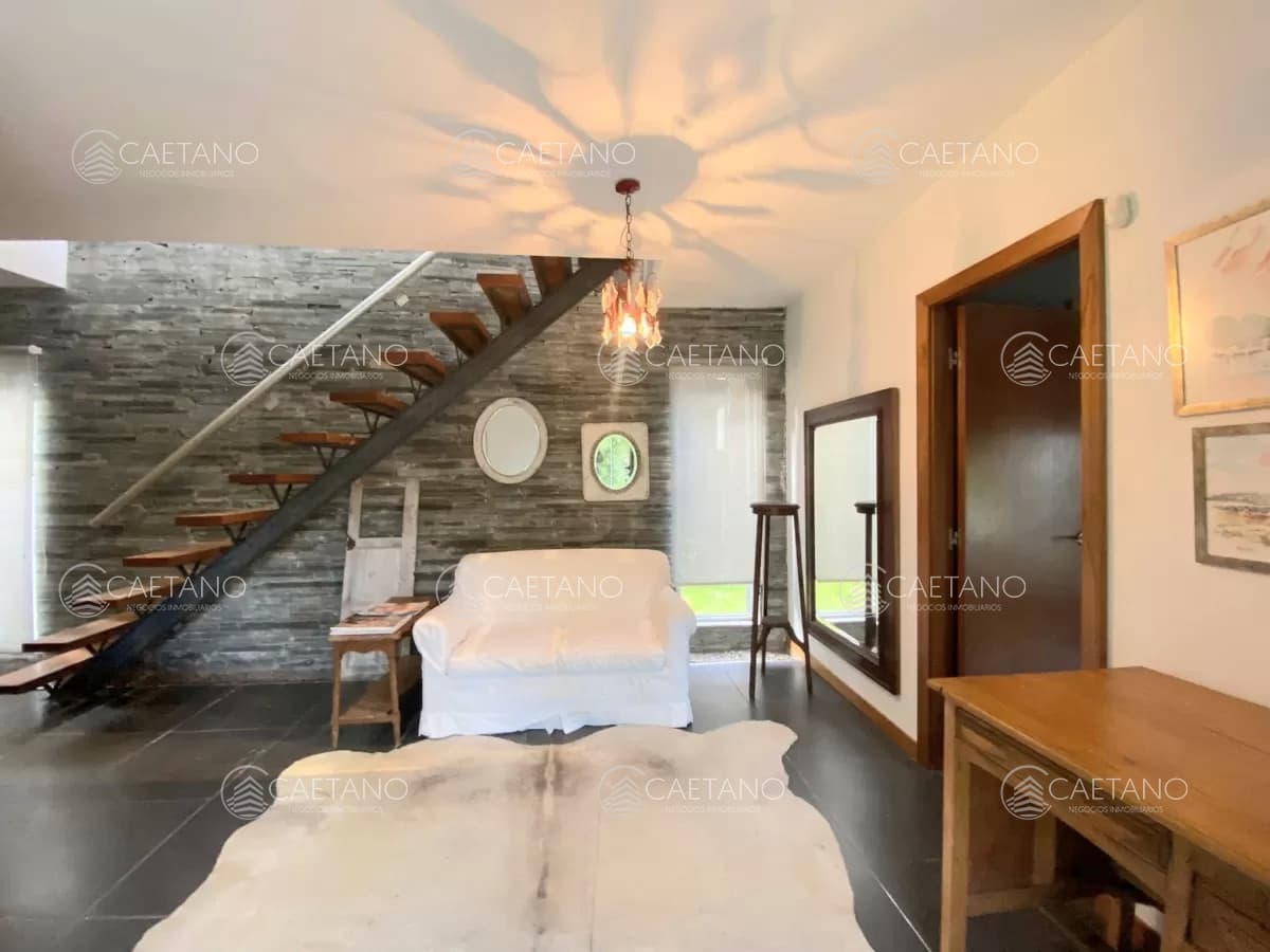 Alquiler anual. temporal casa 3 dormitorios Punta Piedras, Manantiales. — foto 3