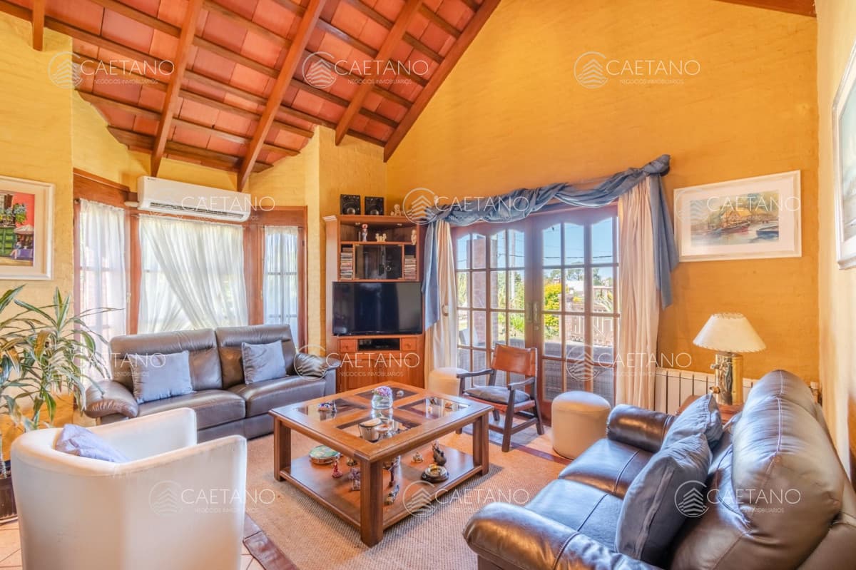 Hermosa propiedad en venta en Altos de pinar. — foto 3