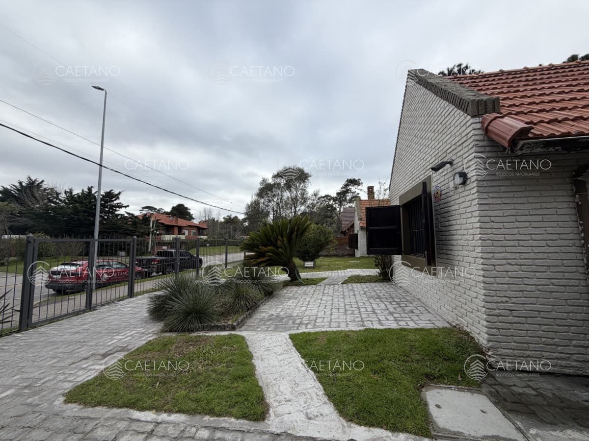 Casa en venta en Cantegril - Punta del Este — foto 2