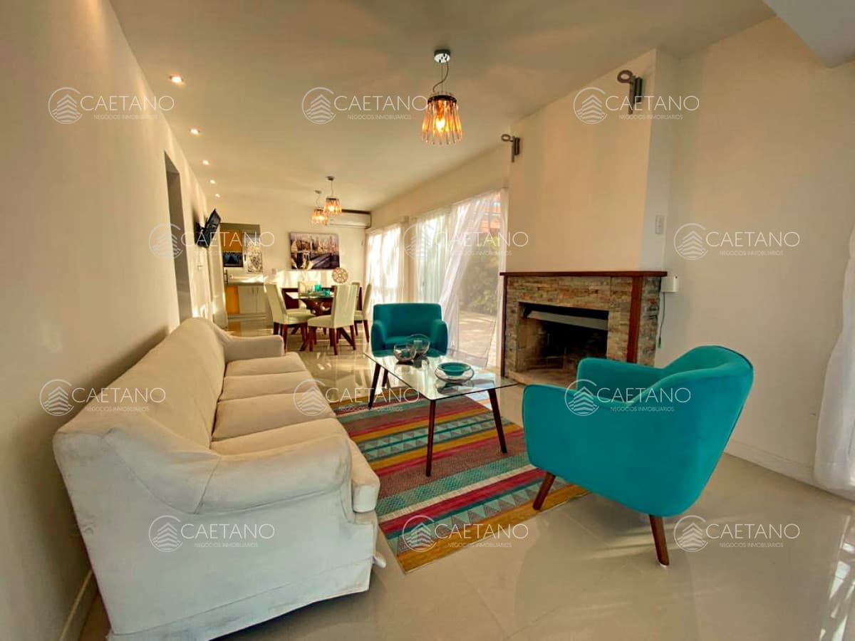 Casa en Alquiler, en zona ideal para vivir todo el aÃƒÂ±o.