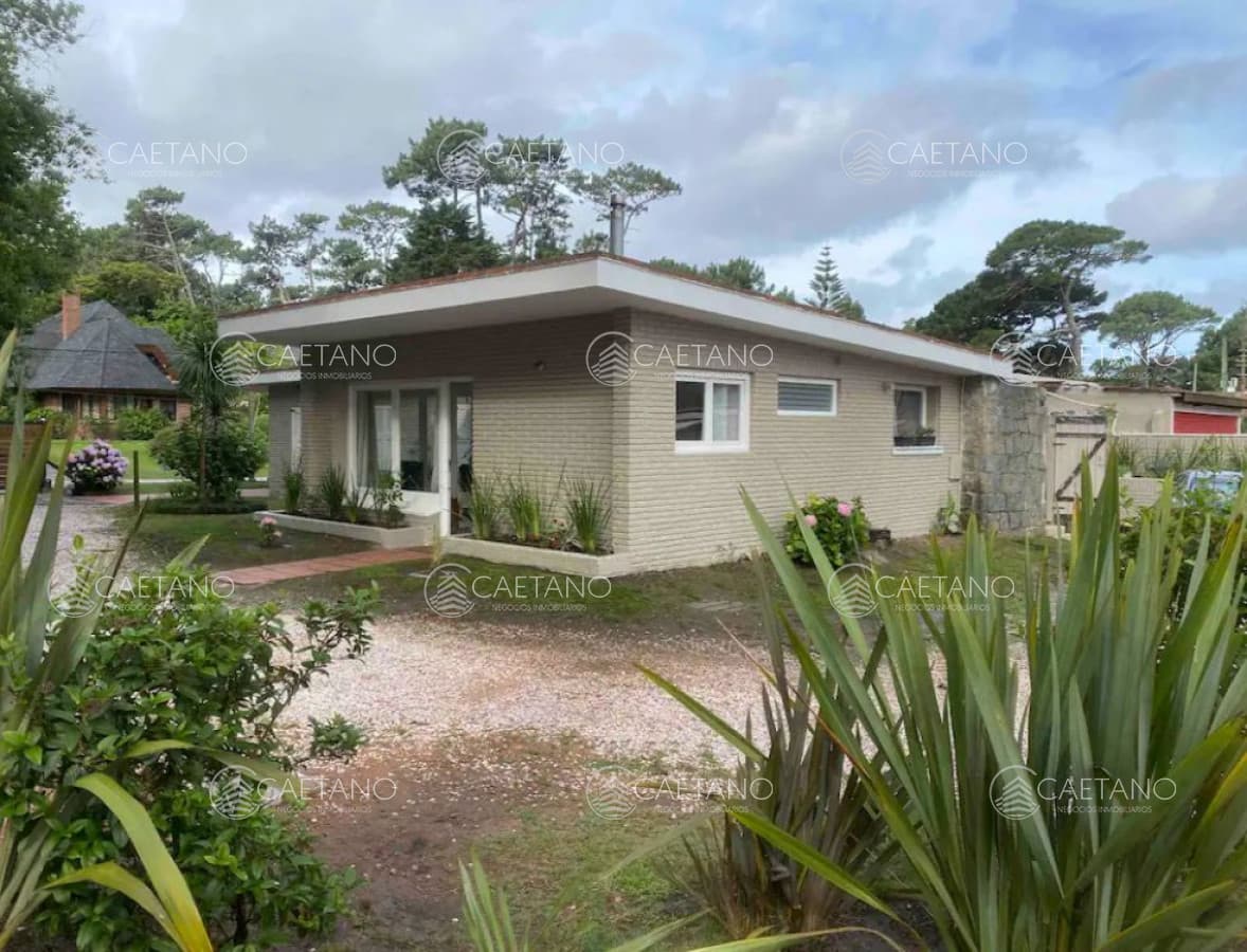 Venta casa 2 dormitorios en Complejo privado, San Rafael, Punta del Este. — foto 2