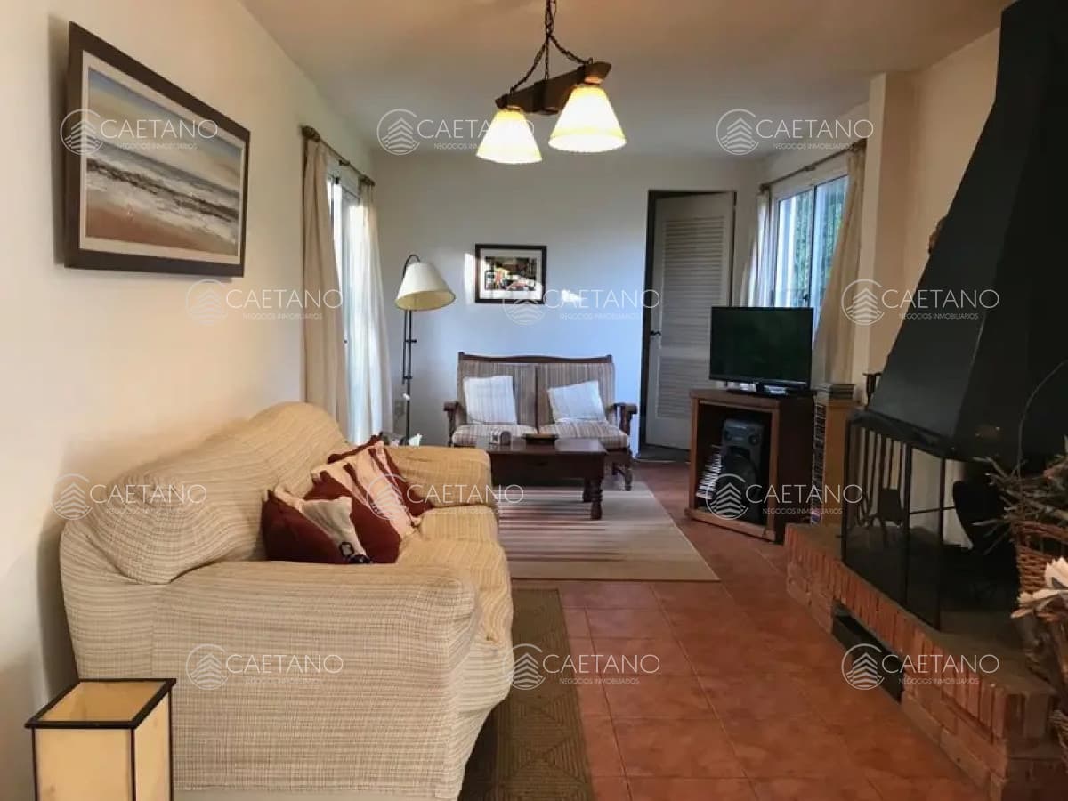 Muy linda casa a solo 200 mtrs. del mar! — foto 3