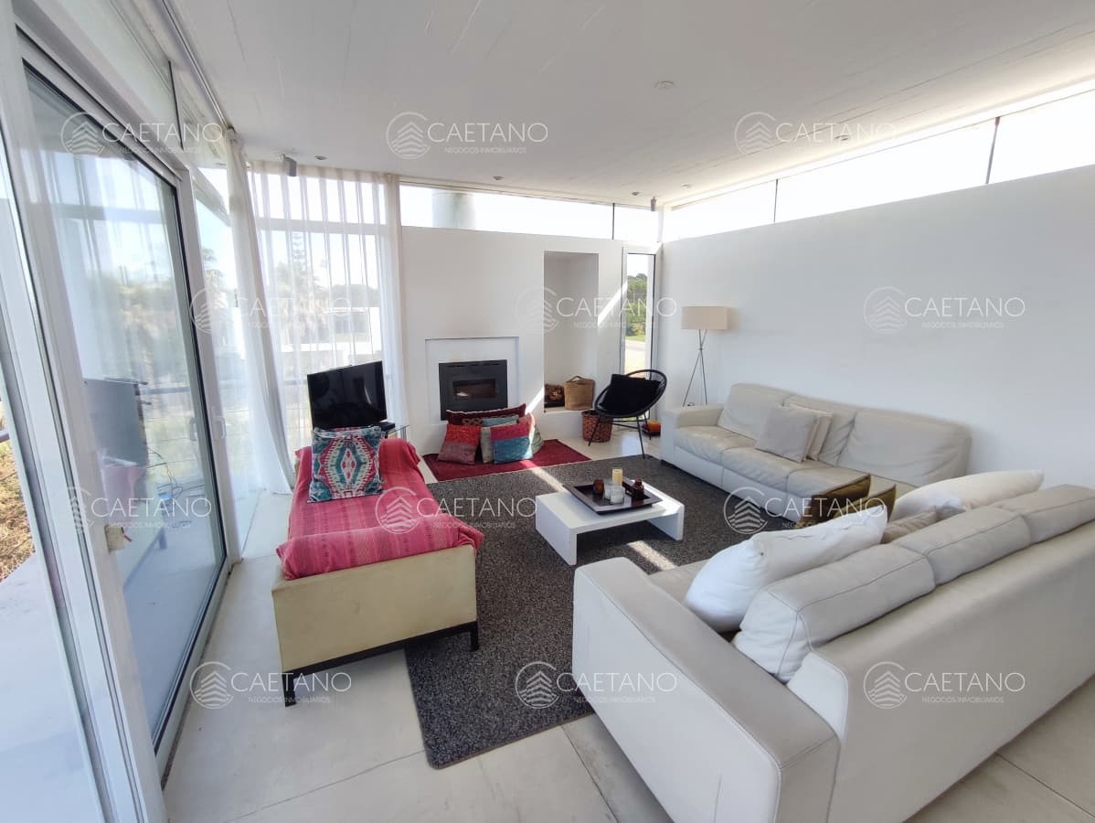 Alquiler de casa 3 dormitorios. Punta Piedras, Manantiales. — foto 2