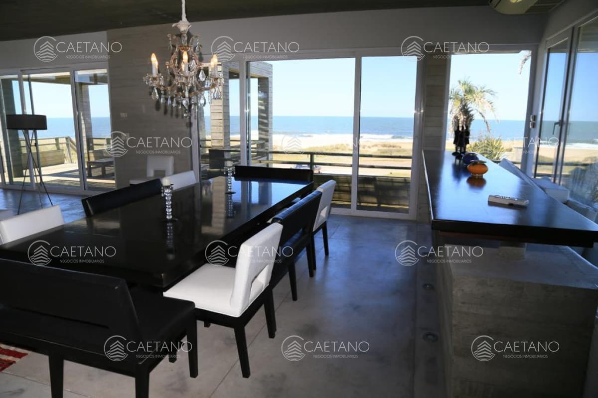 Casa en alquiler en Manantiales — foto 3