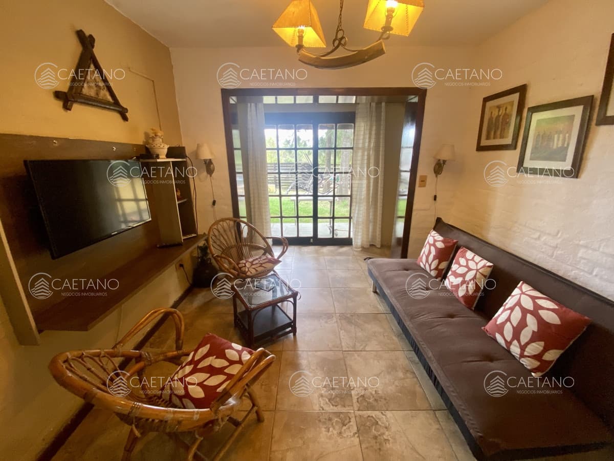 Casa en alquiler en Manantiales — foto 3
