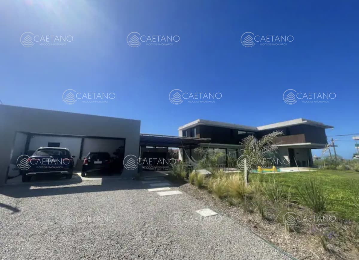 Casa 4 dormitorios alquiler temporada - Punta Ballena con vista al mar — foto 3