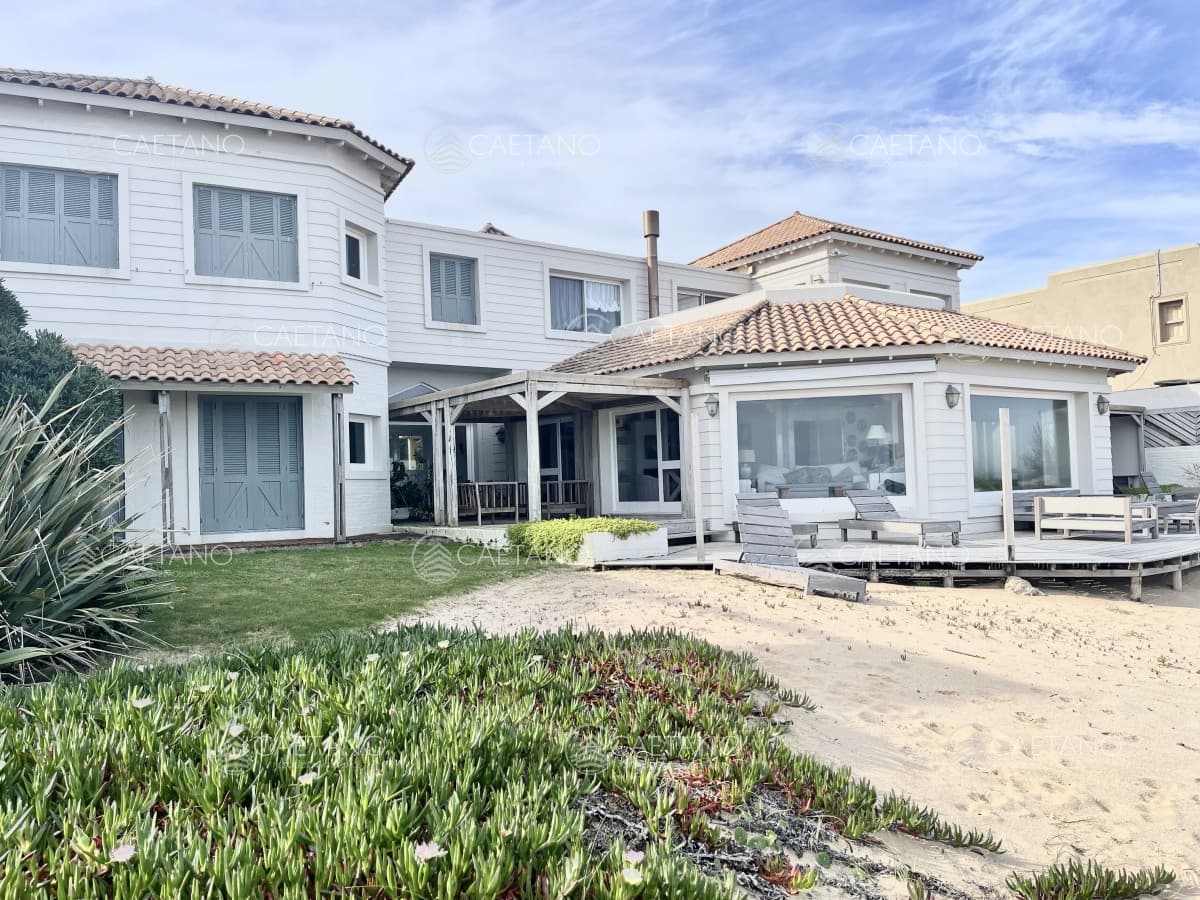 Casa en alquiler en Manantiales — foto 3