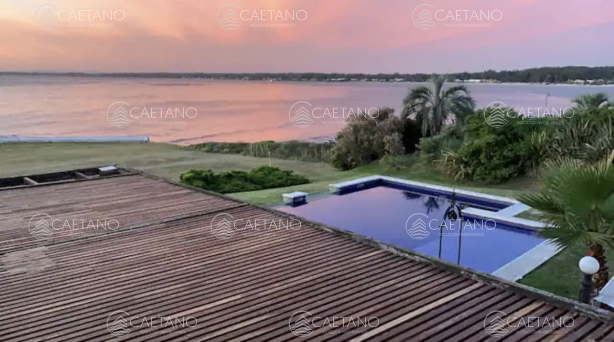 Alquiler temporada gran casa en Punta Ballena en primera linea. 5 dormitorios — foto 3