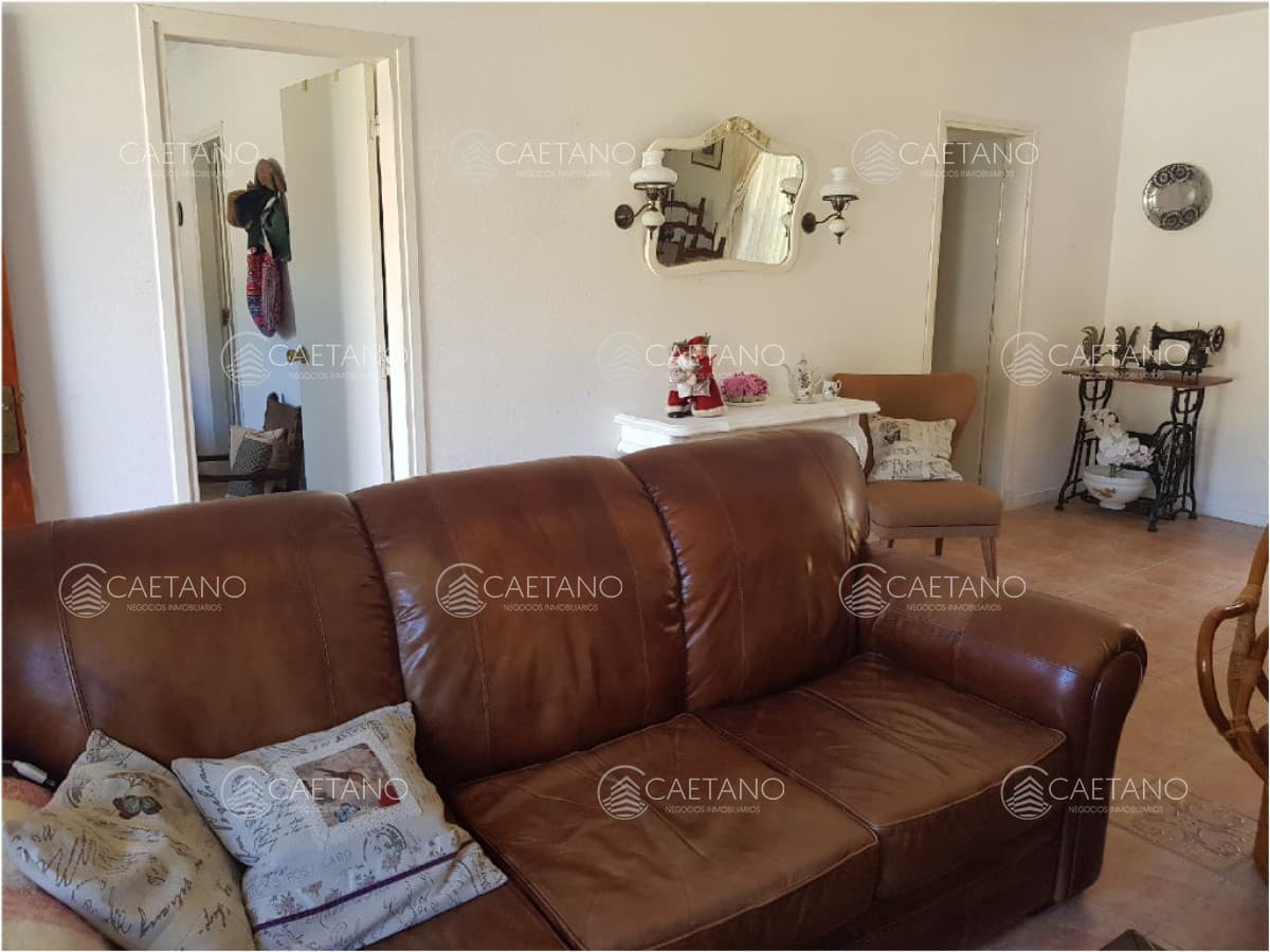 Casa de 3 dormitorios con piscina climatizada en alquiler. Playa brava. — foto 3