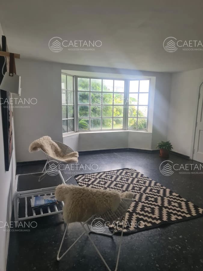 Alquiler casa de 4 dormitorios y dependencia de servicio en la Península, Punta del Este. — foto 3