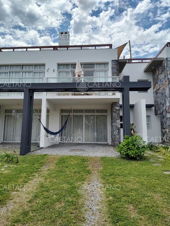 Venta casa en Manantiales 3 dormitorios — foto 2