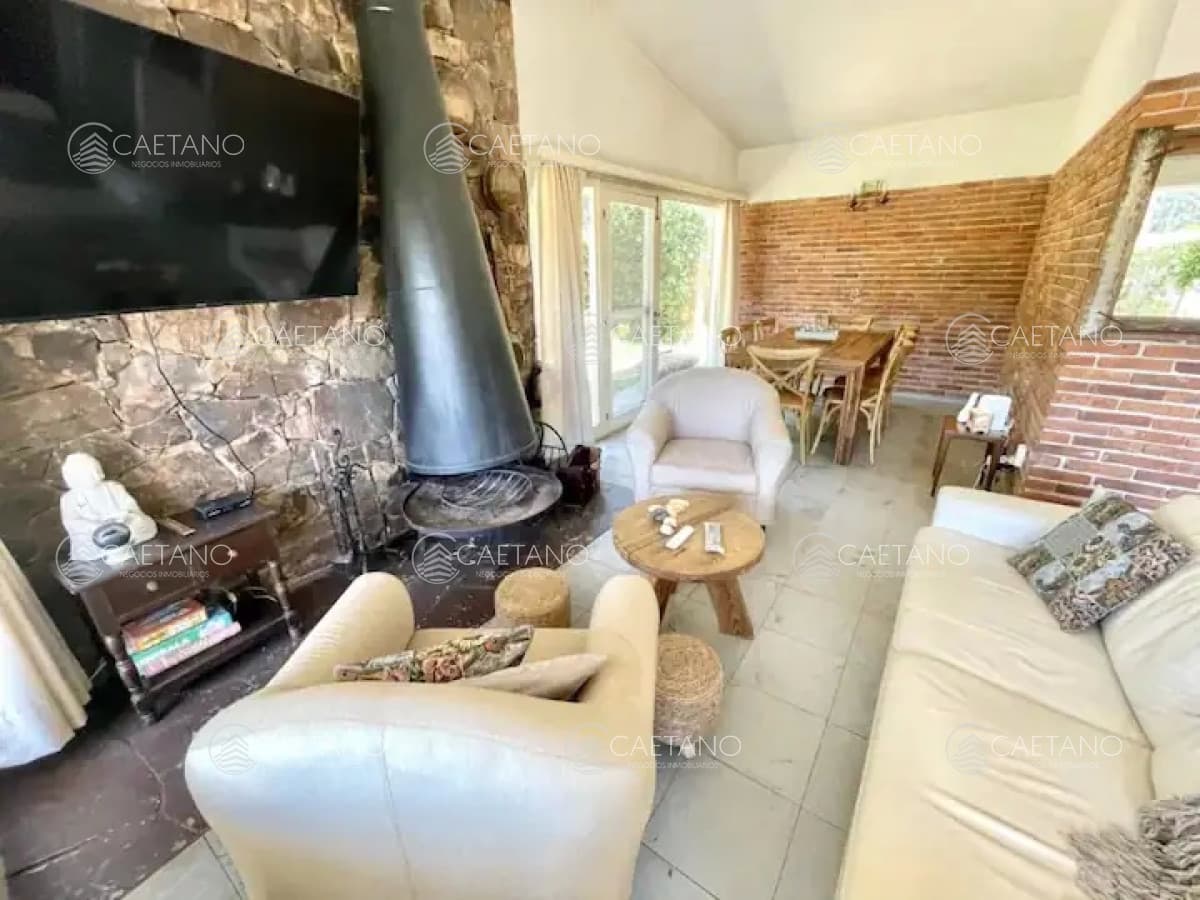 Alquiler temporal o invernal casa 3 dormitorios. Punta del Este. — foto 2