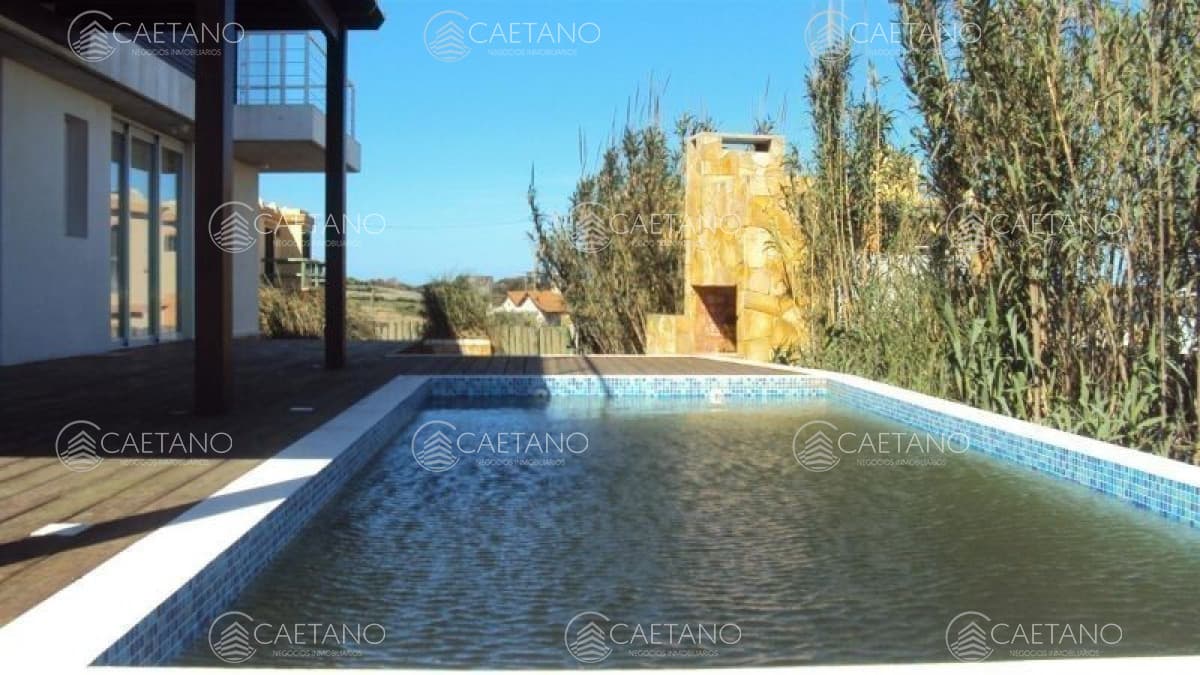 Hermosa casa de dos plantas en El Chorro — foto 3