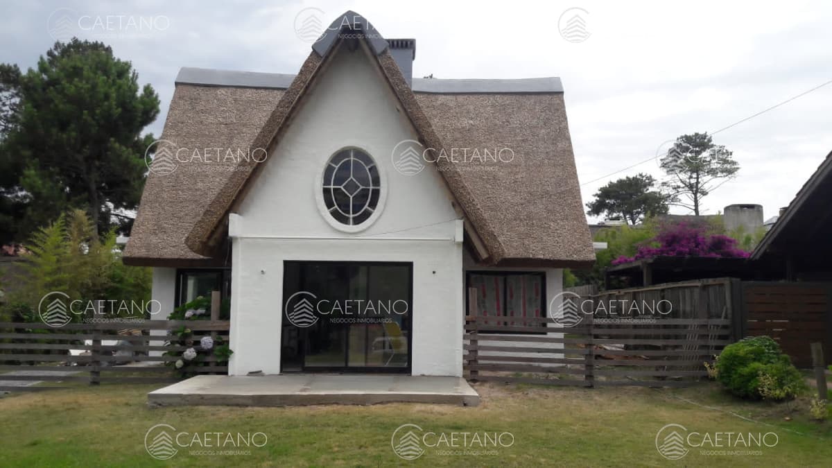 Hermosa casa con piscina para disfrutar en familia! — foto 2
