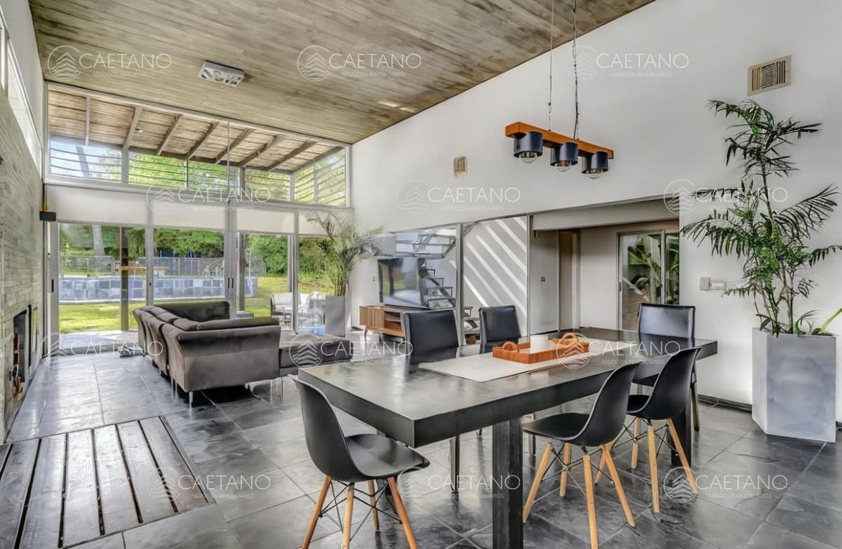 Venta casa 5 dormitorios. Playa brava, Punta del Este. — foto 3