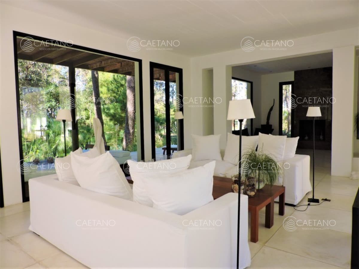 Espectacular propiedad en barrio privado — foto 3