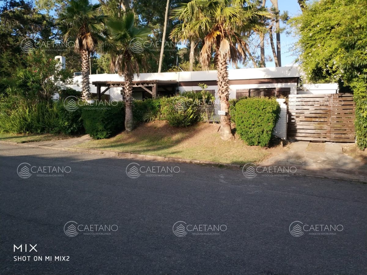 Alquiler temporal casa 4 dormitorios. San Rafael Punta del Este. — foto 2