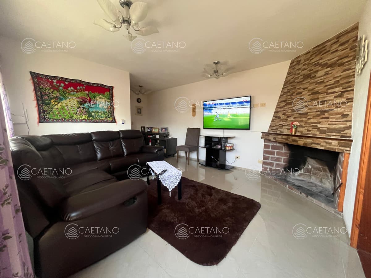 VENTA DE CASA 2 DORMITORIOS BARRIO SARANDI