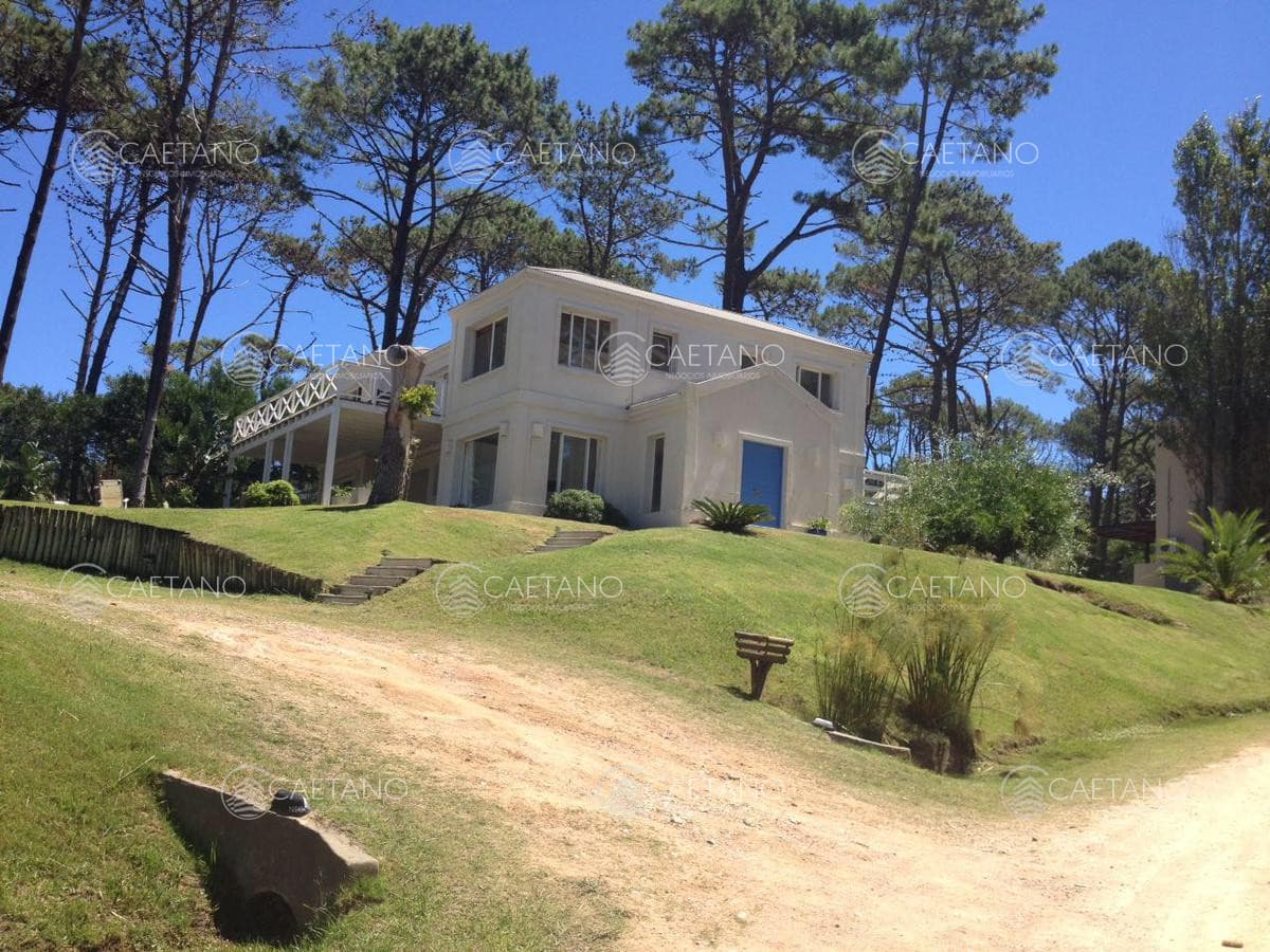 Excelente dúplex en barrio privado — foto 2