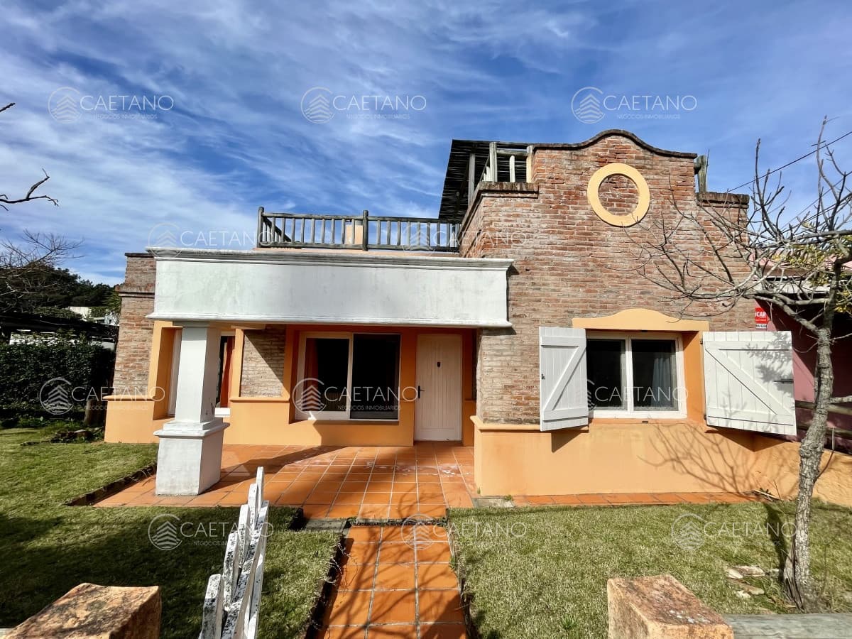 Se vende casa a 200 metros de la playa bikini. — foto 2