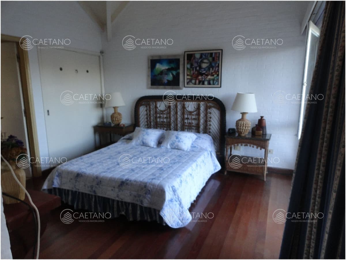 Casa en alquiler y venta..  Zona de playa mansa, a 50 ms del mar. Punta del Este. — foto 3