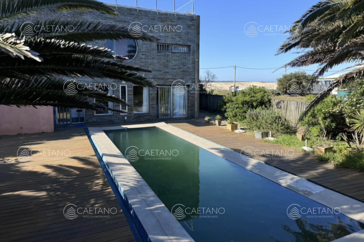 Exclusiva residencia frente al mar en Jose Ignacio, Punta del Este — foto 2
