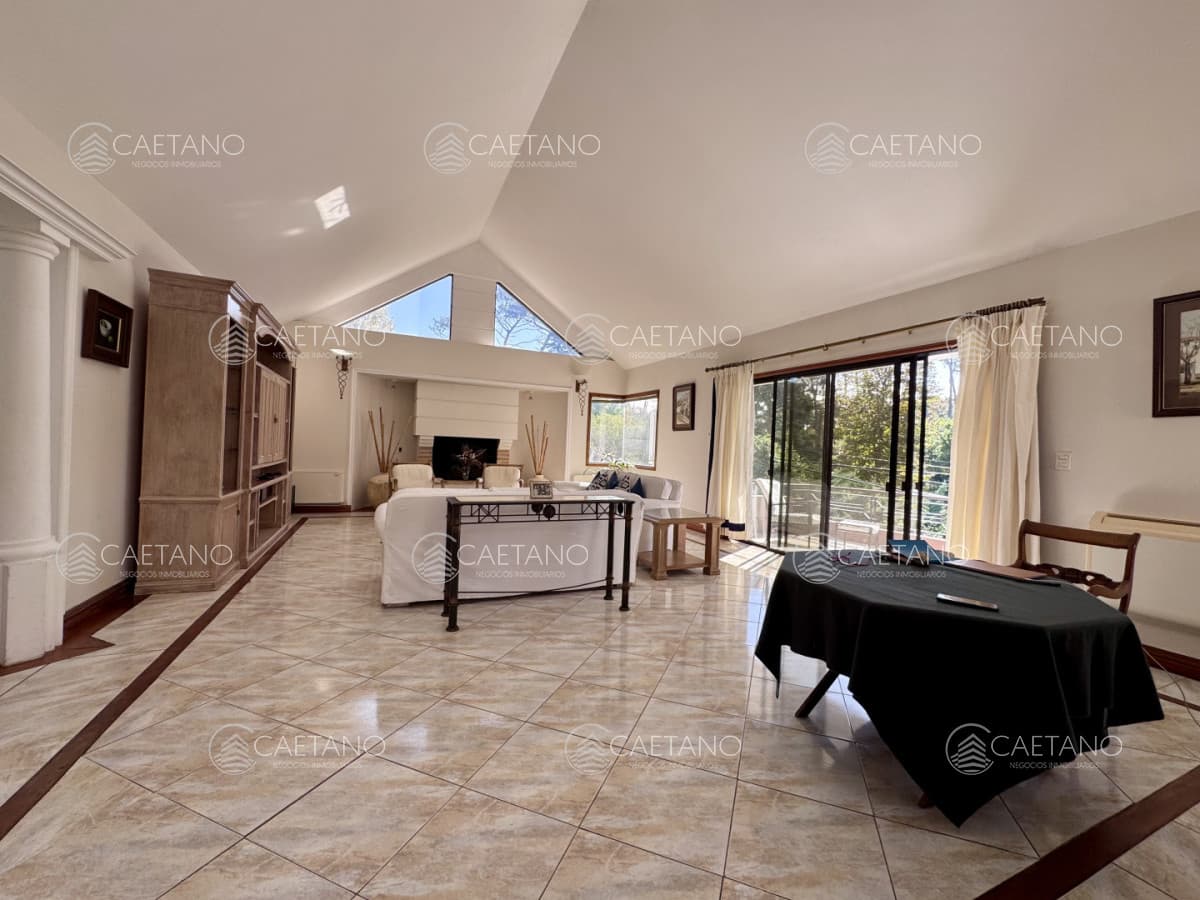 En alquiler Maravillosa casa en zona San Rafael, cuenta con ambientes amplios y luminosos. — foto 3