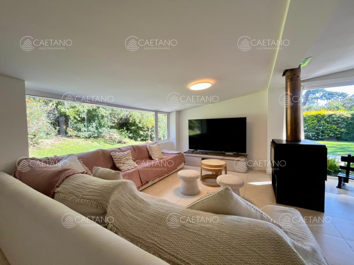 Alquiler temporal casa 4 dormitorios Punta Del Este — foto 2