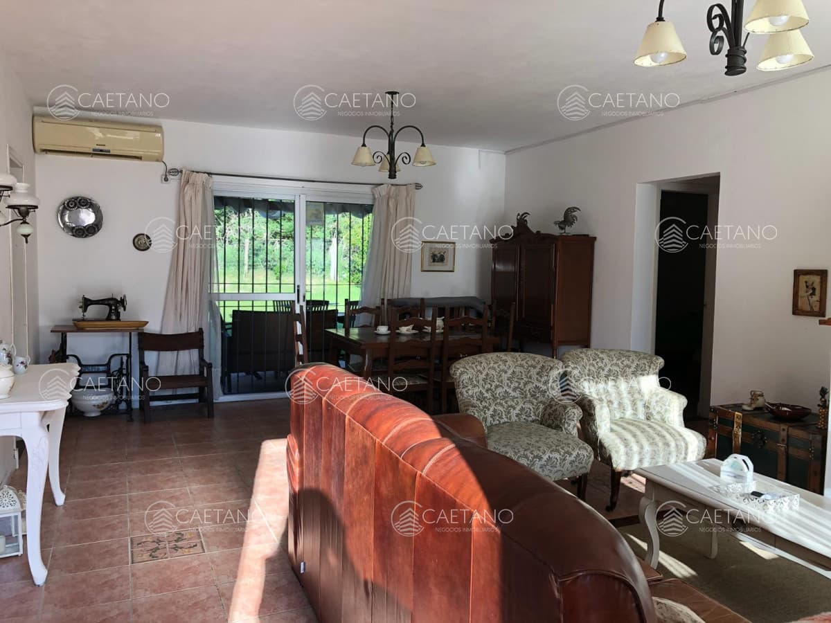 Casa de 3 dormitorios con piscina climatizada en alquiler. Playa brava. — foto 2