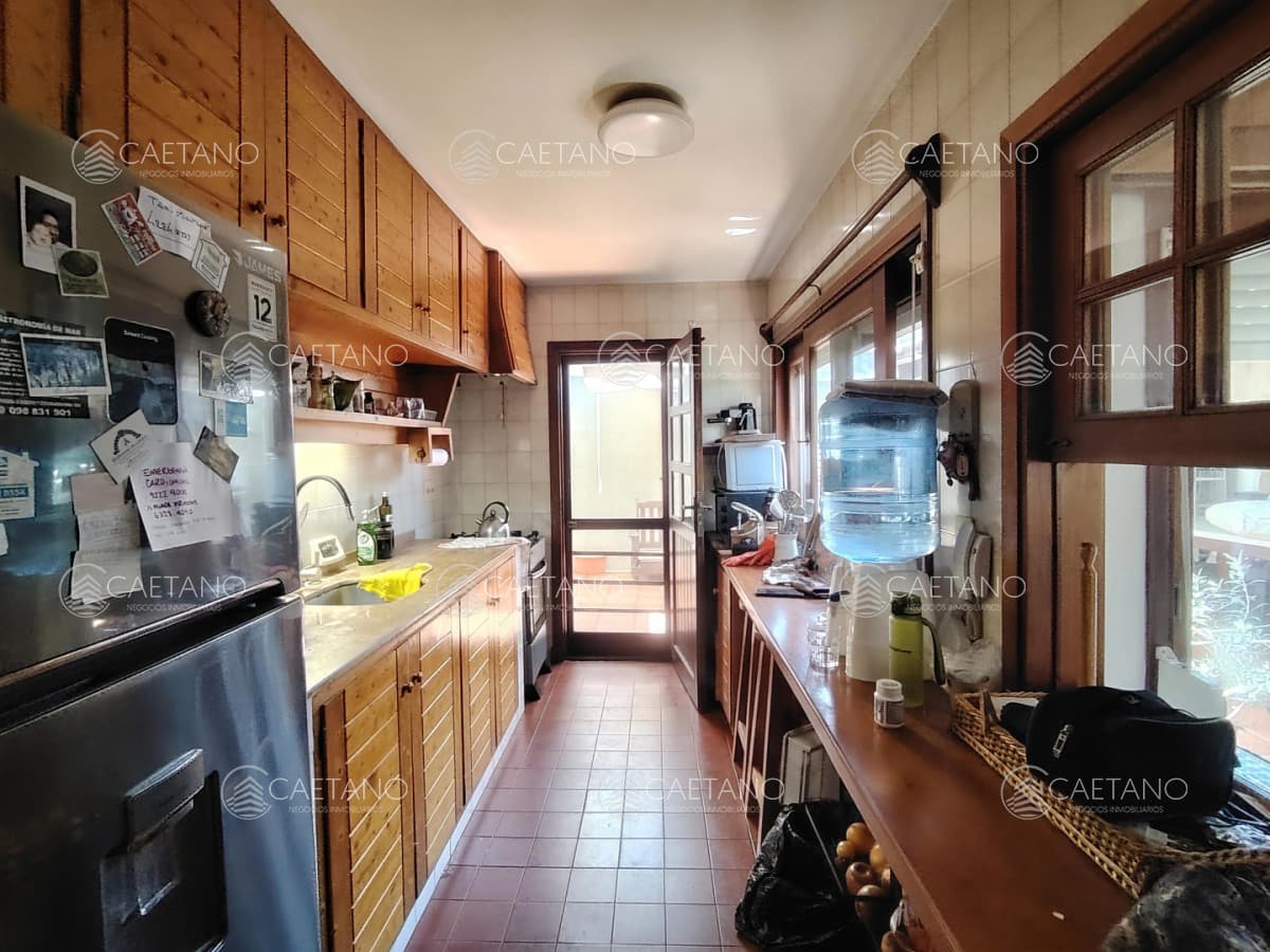 Casa de 3 dormitorios en alquiler anual, Playa Mansa, Punta del Este. — foto 3