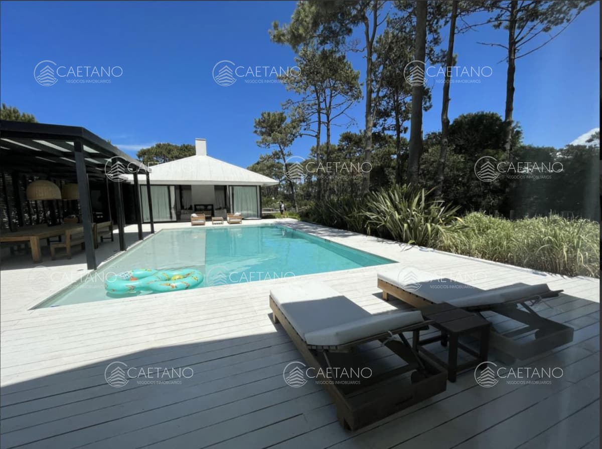 MODERNA CASA EN ALQUILER TEMPORAL JOSE IGNACIO