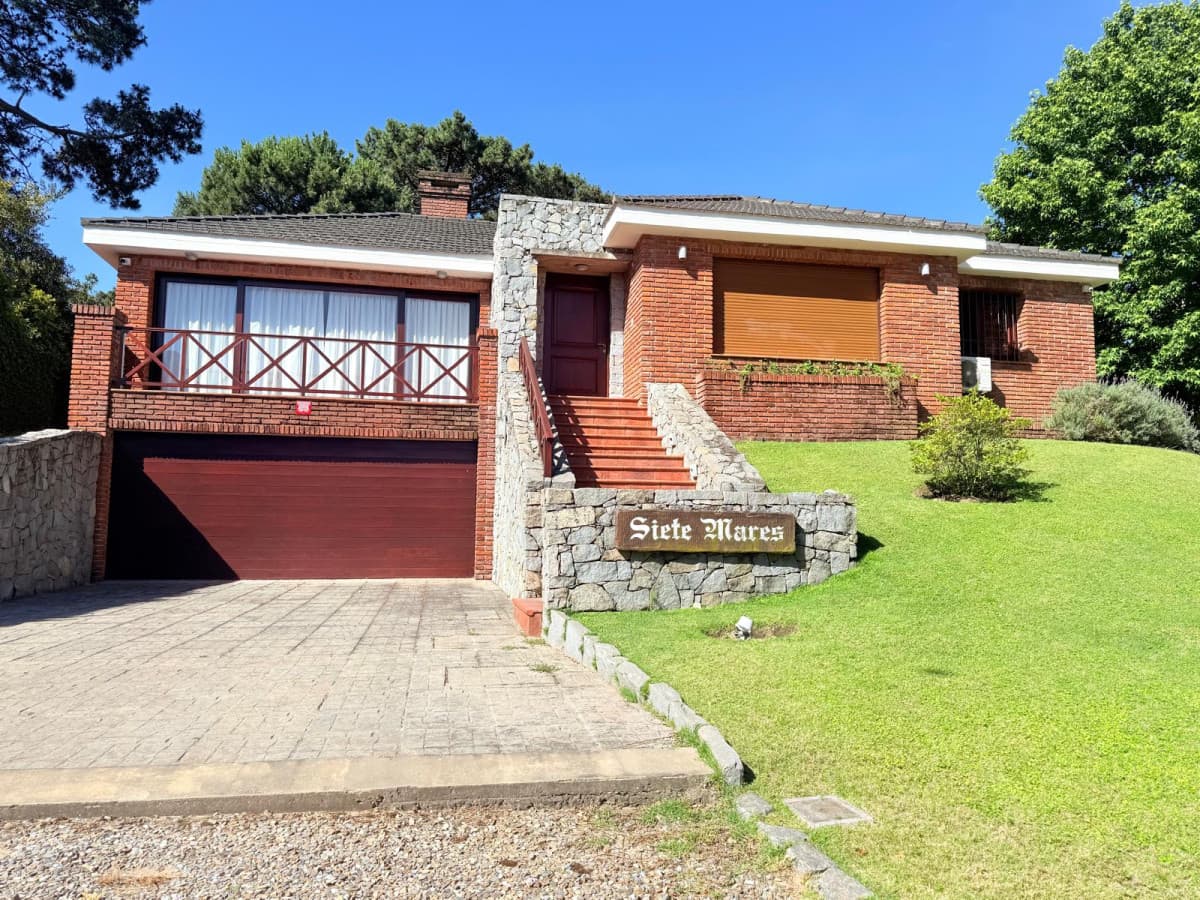 Alquiler temporario Casa de 3 dormitorios - Cantegril