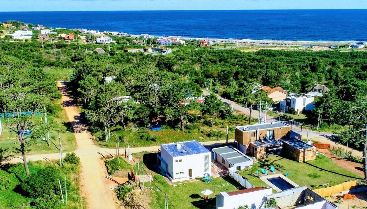 Venta Casa - 3 dormitorios + Parrillero - Manantiales , Punta del Este