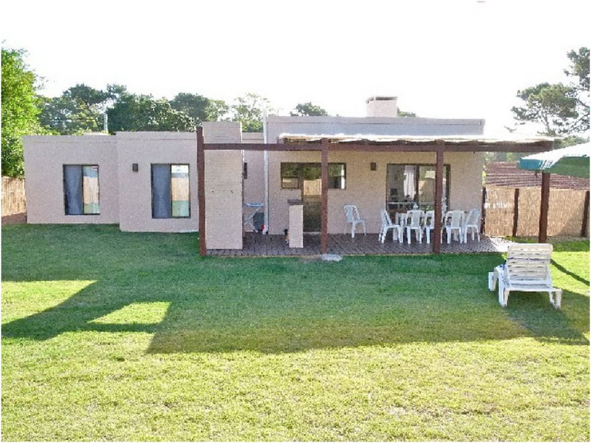 OPORTUNIDAD!!! CÃƒÂ¡lida , impecable totalmente equipada y de excelente construcciÃƒÂ³n.