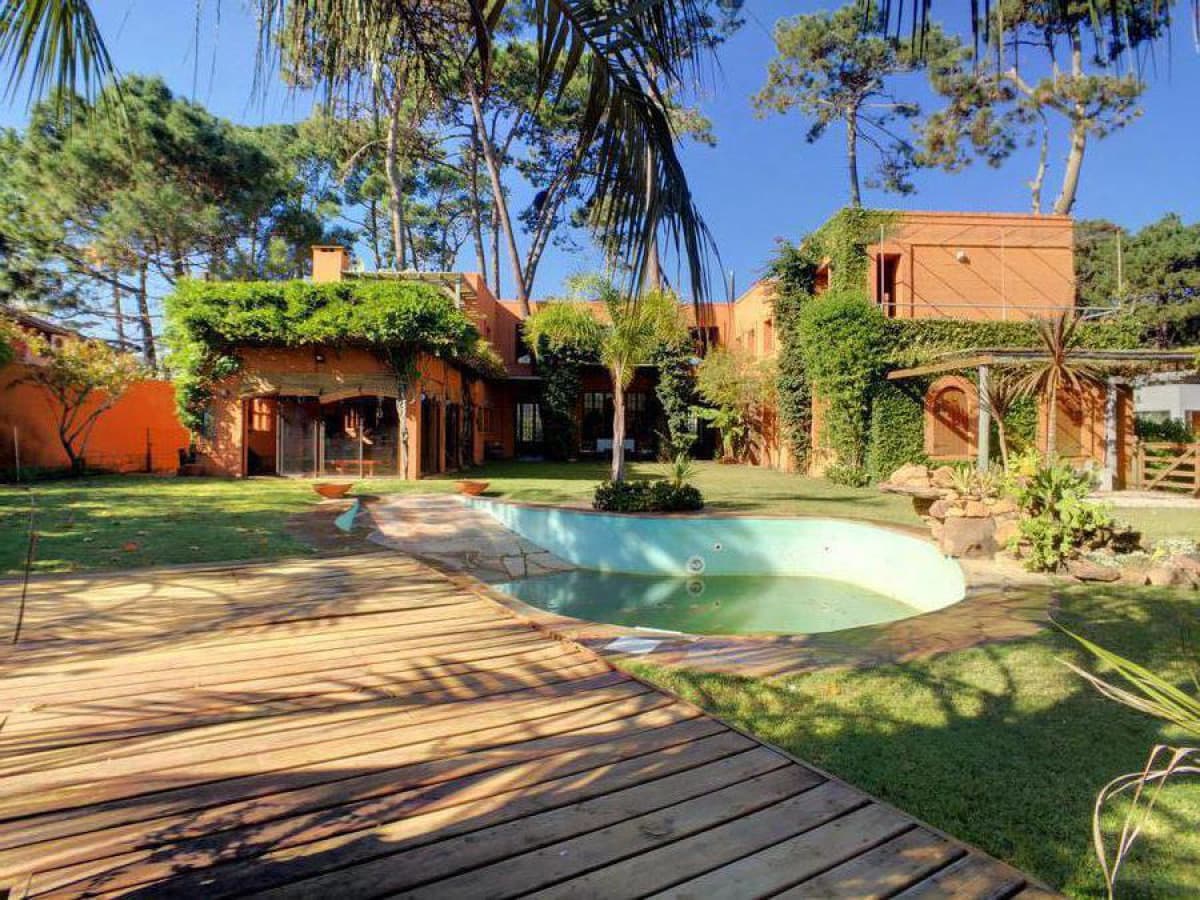 Grandiosa casa en La Arborada